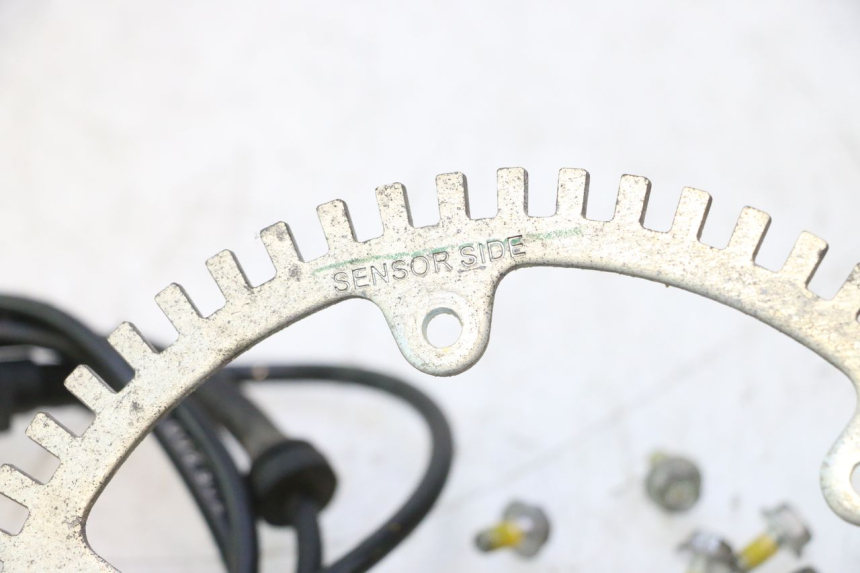 photo de ACHTERSTE ABS-SENSOR CAN-AM SPYDER RS 1000 (2008 - 2012) - Detail van het onderdeel
