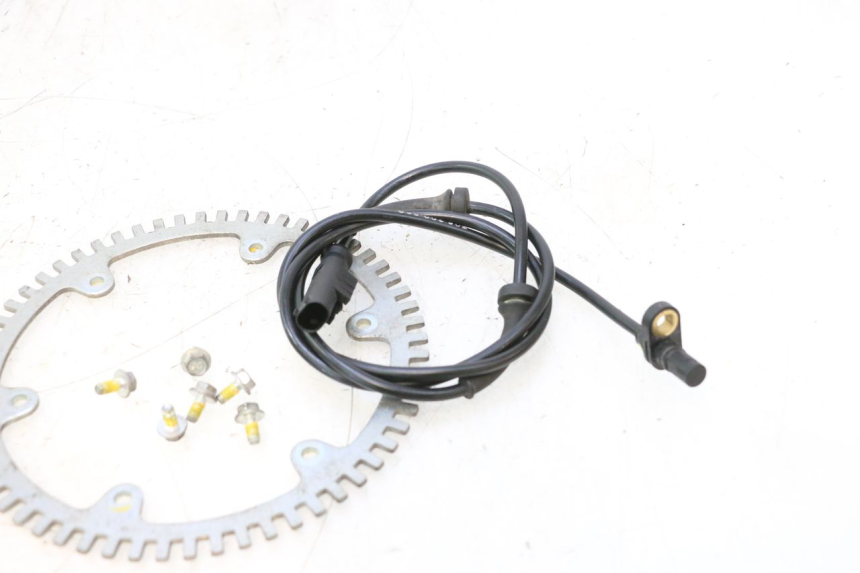 photo de ACHTERSTE ABS-SENSOR CAN-AM SPYDER RS 1000 (2008 - 2012) - Bevestigingspunten