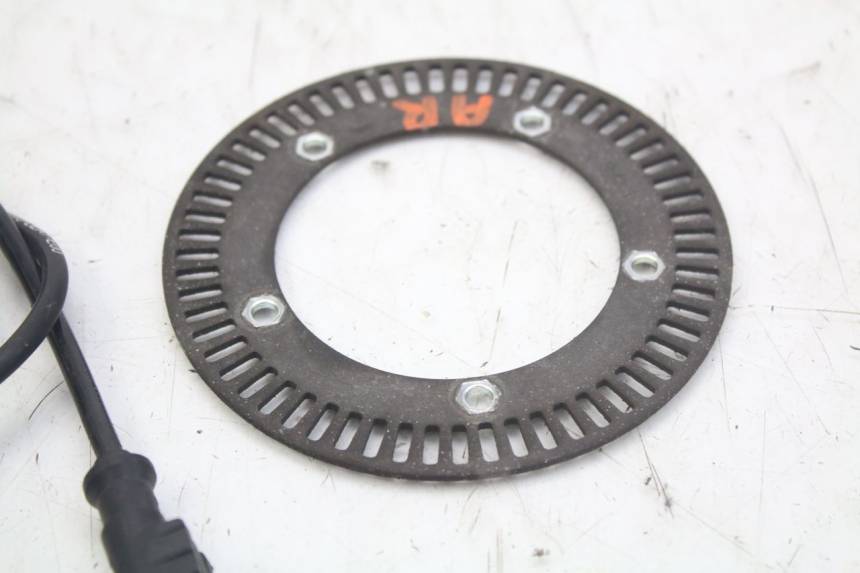 photo de ACHTERSTE ABS-SENSOR KYMCO X-CITING XCITING 400 (2014 - 2018) - Technische close-up