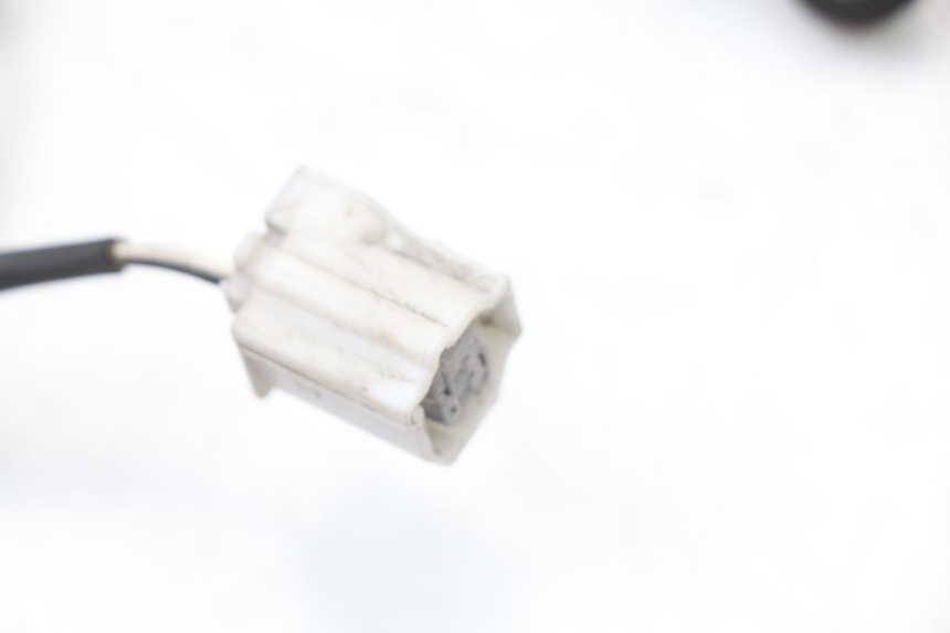 photo de ACHTERSTE ABS-SENSOR YAMAHA XMAX X-MAX ABS 125 (2017 - 2020) - Overzicht