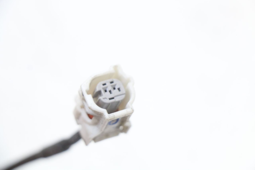 photo de ACHTERSTE ABS-SENSOR YAMAHA XMAX X-MAX ABS 125 (2017 - 2020) - Bevestigingspunten