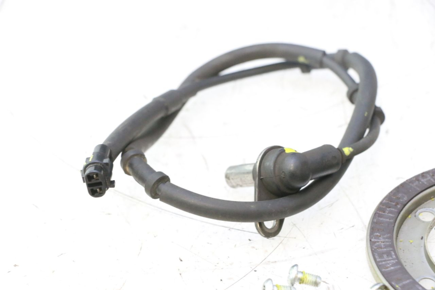 photo de ACHTERSTE ABS-SENSOR YAMAHA X-MAX XMAX 125 (2010 - 2013) - Technische close-up