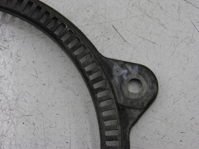 photo de VOORSTE ABS-SENSOR BMW R RS 1150 (2001 - 2005) - Detail van het onderdeel