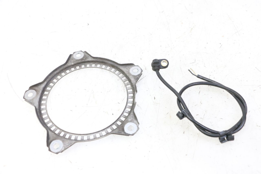 photo de VOORSTE ABS-SENSOR BMW C SPORT 650 (2015 - 2021) - Detail van het onderdeel