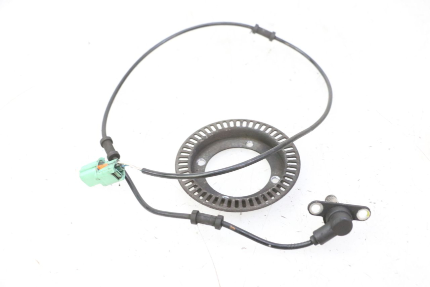 photo de VOORSTE ABS-SENSOR HONDA FES S-WING SWING ABS 125 (2007 - 2015) - Zoom op gebruiksstaat