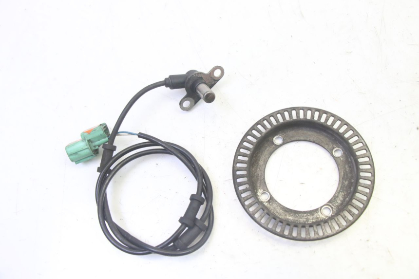 photo de VOORSTE ABS-SENSOR HONDA FES S-WING SWING ABS 125 (2007 - 2015) - Detail van het onderdeel