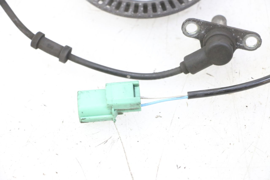 photo de VOORSTE ABS-SENSOR HONDA FES S-WING SWING ABS 125 (2007 - 2015) - Technische close-up