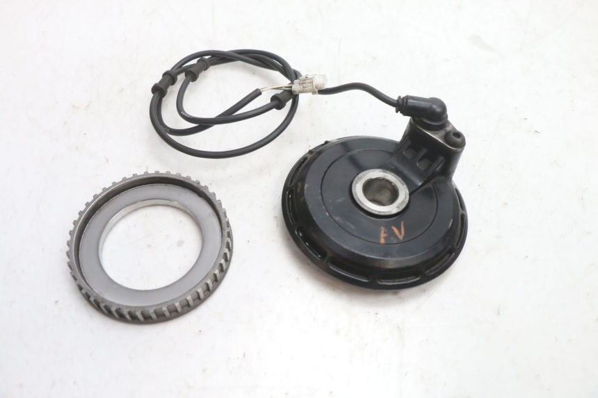 photo de VOORSTE ABS-SENSOR YAMAHA FJR 1300 (2001 - 2005) - Hoofdaanzicht