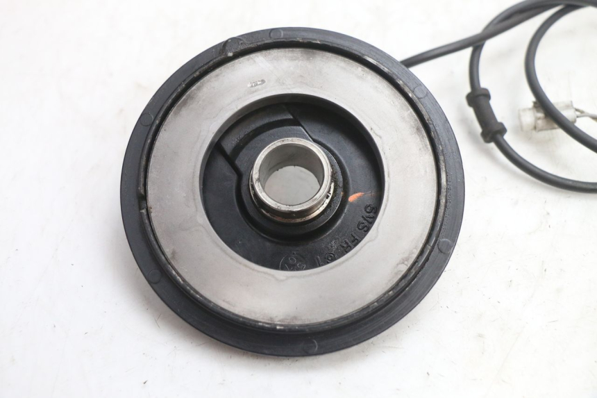photo de VOORSTE ABS-SENSOR YAMAHA FJR 1300 (2001 - 2005) - Zoom op gebruiksstaat