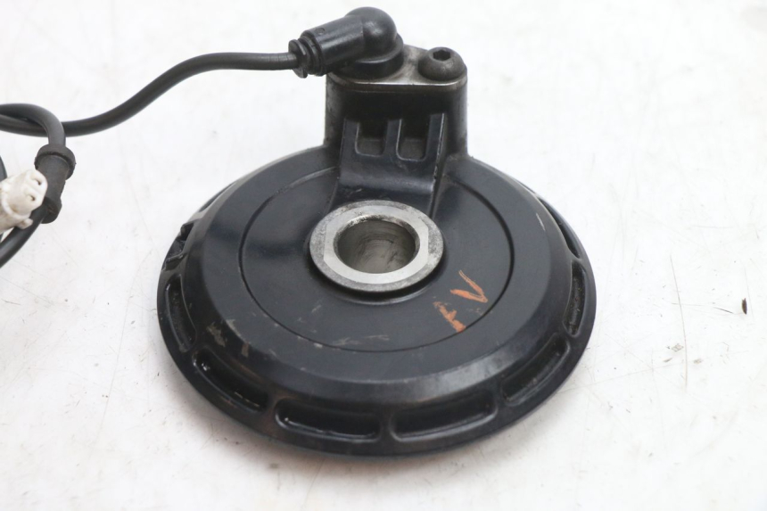 photo de VOORSTE ABS-SENSOR YAMAHA FJR 1300 (2001 - 2005) - Technische close-up