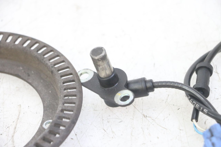 photo de VOORSTE ABS-SENSOR HONDA FORZA ABS 300 (2013 - 2017) - Technische close-up