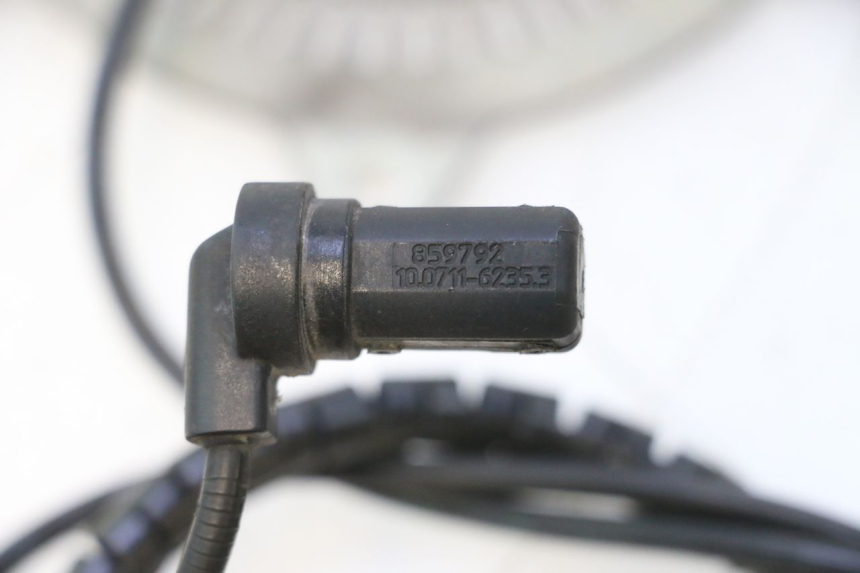 photo de VOORSTE ABS-SENSOR PIAGGIO LIBERTY IGET S 125 (2016 - 2020) - Detail van het onderdeel