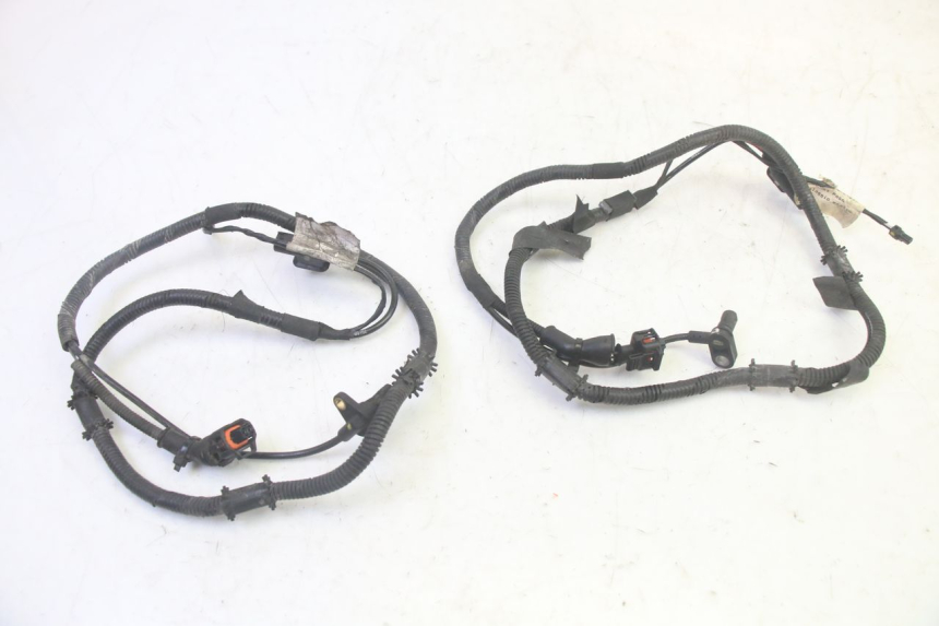 photo de VOORSTE ABS-SENSOR PIAGGIO MP3 HPE 350 (2018 - 2020) - Detail van het onderdeel