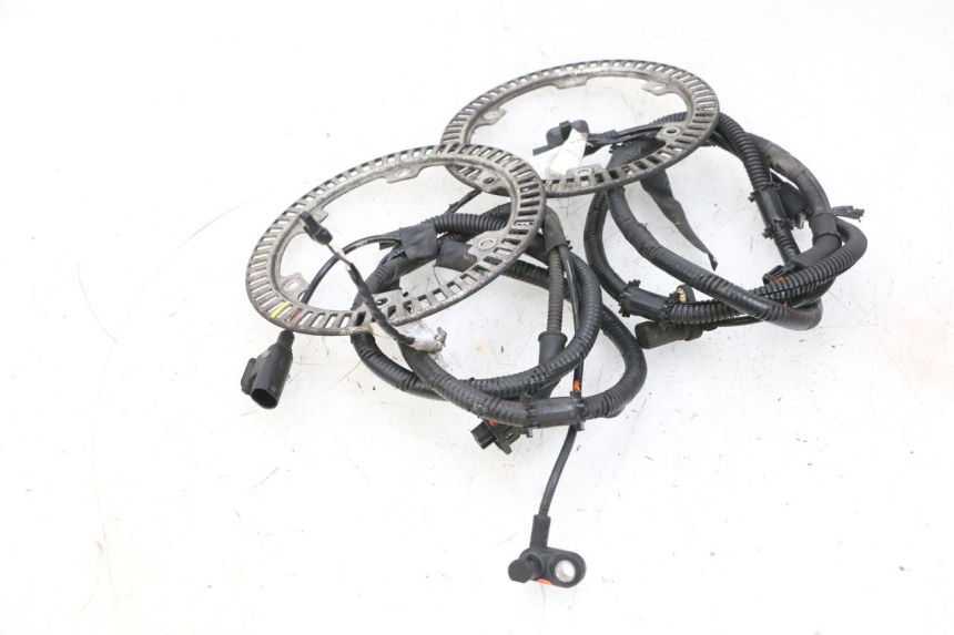 photo de VOORSTE ABS-SENSOR PIAGGIO MP3 HPE 300 (2019 - 2026) - Detail van het onderdeel