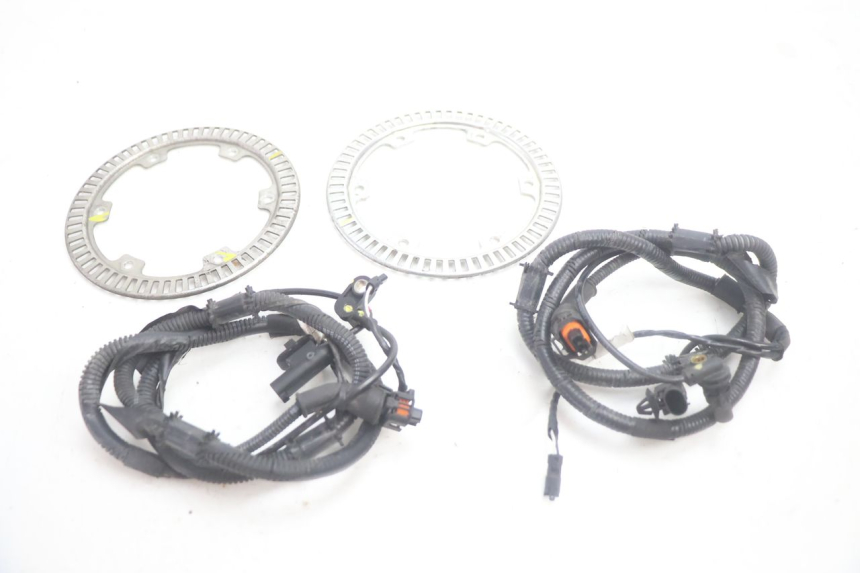 photo de VOORSTE ABS-SENSOR PIAGGIO MP3 HPE 530 (2022 - 2026) - Hoofdaanzicht