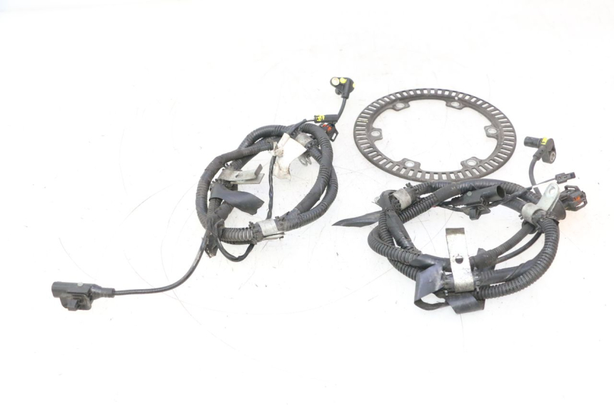 photo de VOORSTE ABS-SENSOR PIAGGIO MP3 500 (2016 - 2018) - Detail van het onderdeel