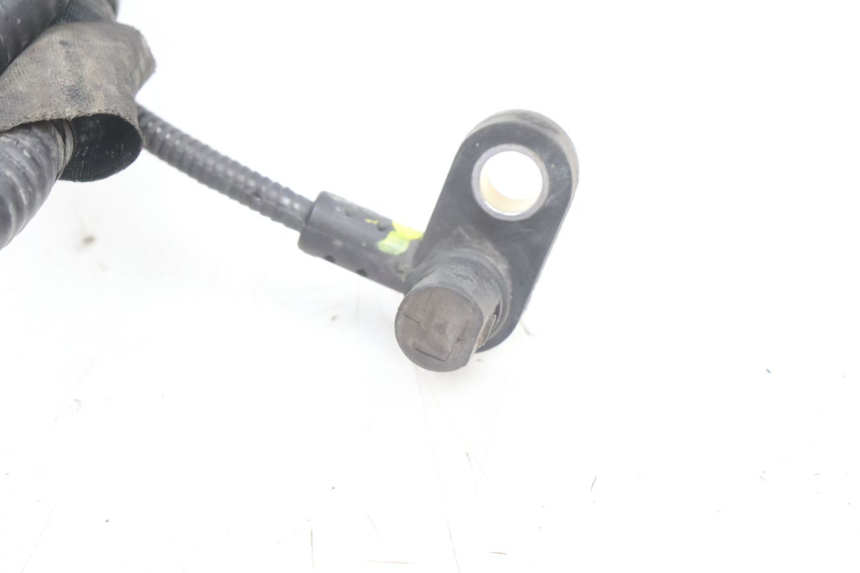 photo de VOORSTE ABS-SENSOR PIAGGIO MP3 500 (2016 - 2018) - Zoom op componenten