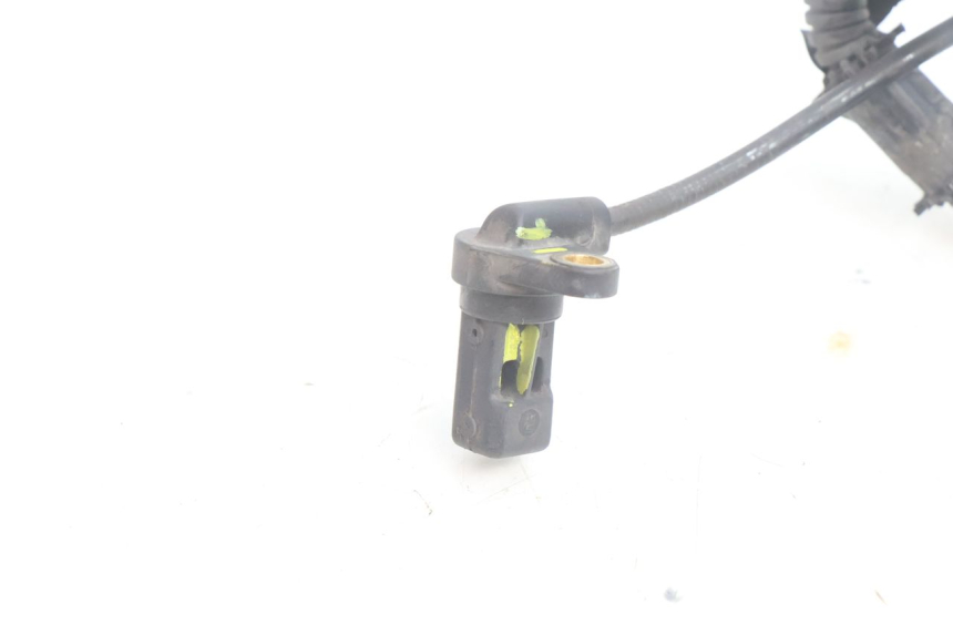 photo de VOORSTE ABS-SENSOR PIAGGIO MP3 500 (2016 - 2018) - Bevestigingspunten