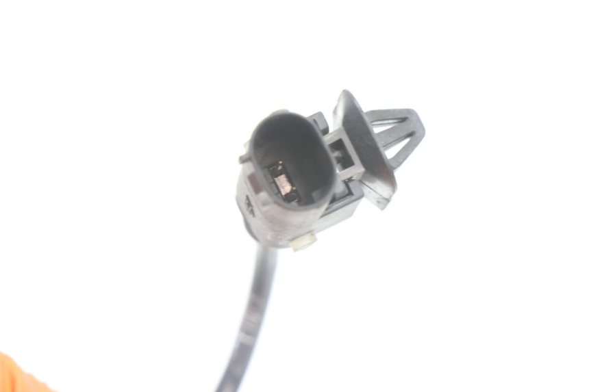 photo de VOORSTE ABS-SENSOR PIAGGIO MP3 500 (2016 - 2018) - Markeringen en referenties