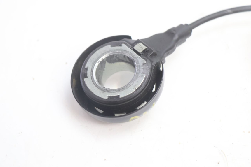 photo de VOORSTE ABS-SENSOR HARLEY DAVIDSON ROAD GLIDE FLTRXSE 1920 (2018 - 2022) - Technische close-up