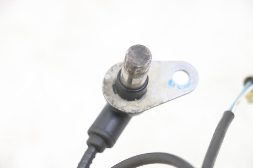 photo de VOORSTE ABS-SENSOR PEUGEOT SATELIS 125 (2013 - 2018) - Andere kijkhoek