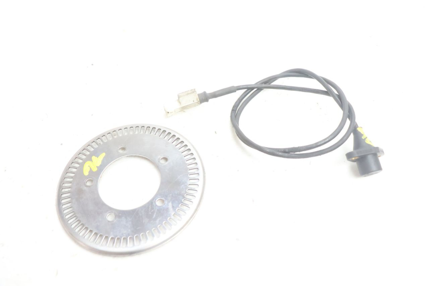 photo de VOORSTE ABS-SENSOR PEUGEOT SATELIS 125 (2006 - 2009) - Detail van het onderdeel