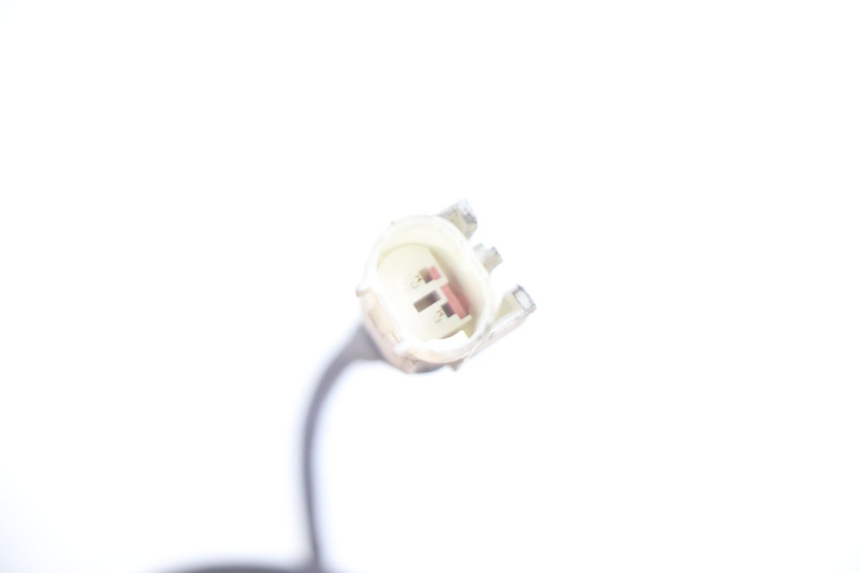 photo de VOORSTE ABS-SENSOR PEUGEOT SATELIS 125 (2006 - 2009) - Bevestigingspunten