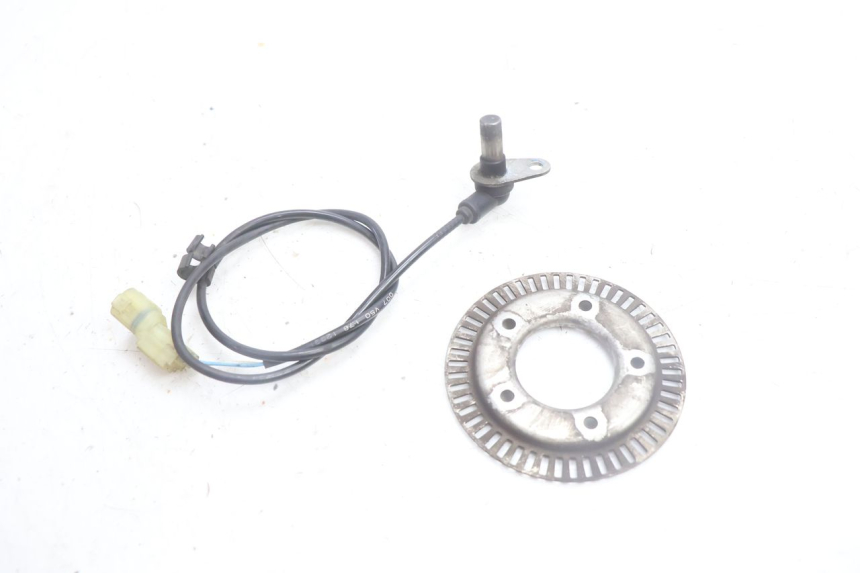 photo de VOORSTE ABS-SENSOR PEUGEOT SATELIS 125 (2013 - 2018) - Detail van het onderdeel