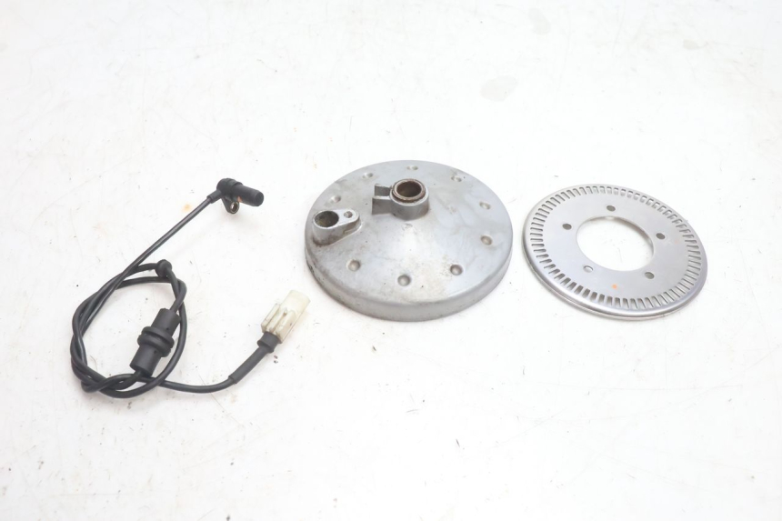 photo de VOORSTE ABS-SENSOR PEUGEOT SATELIS 125 (2006 - 2009) - Detail van het onderdeel