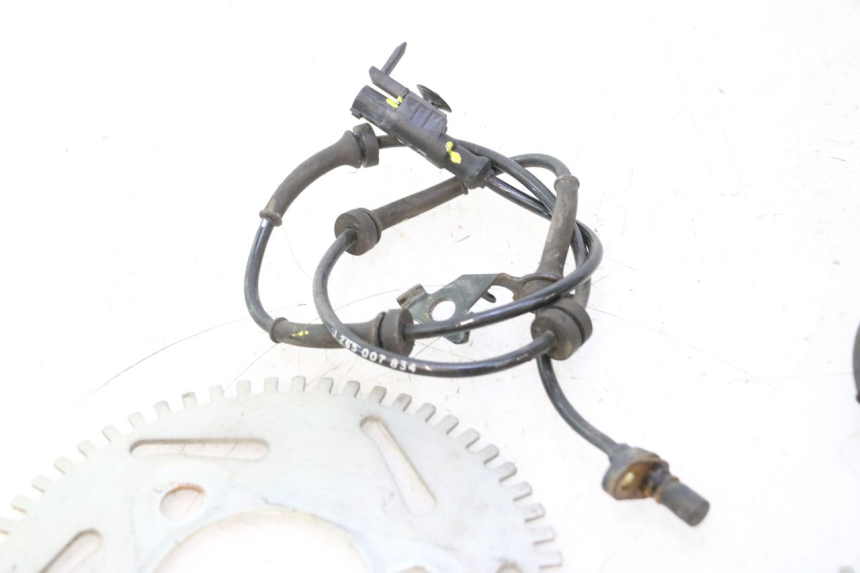 photo de VOORSTE ABS-SENSOR CAN-AM SPYDER RS 1000 (2008 - 2012) - Productaanzicht