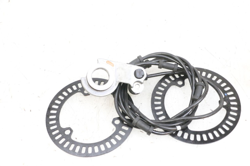 photo de VOORSTE ABS-SENSOR YAMAHA TRICITY 300 (2020 - 2024) - Zoom op gebruiksstaat