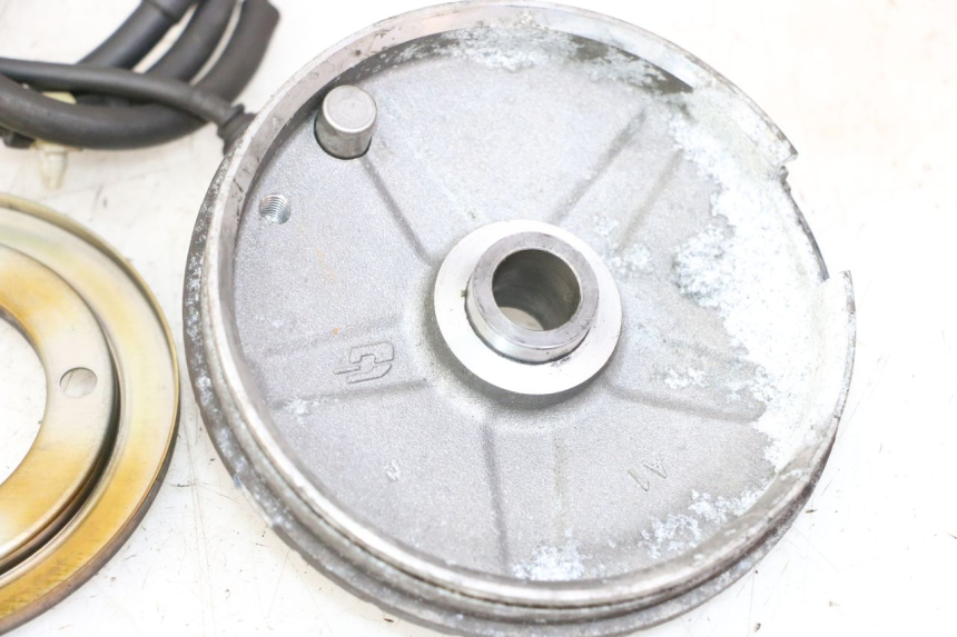 photo de VOORSTE ABS-SENSOR YAMAHA X-MAX XMAX 125 (2010 - 2013) - Zoom op gebruiksstaat