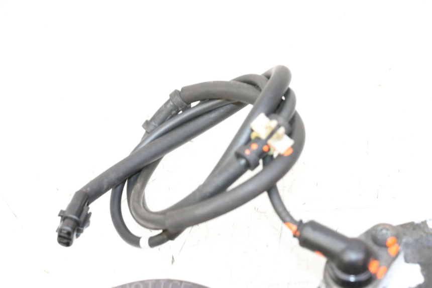 photo de VOORSTE ABS-SENSOR YAMAHA X-MAX XMAX 125 (2010 - 2013) - Staat van het oppervlak