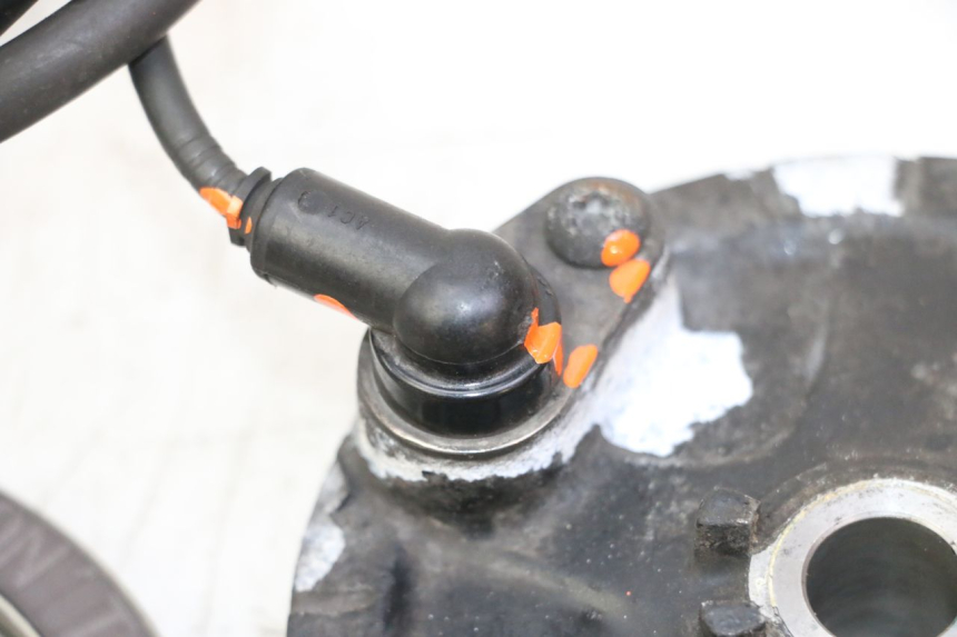 photo de VOORSTE ABS-SENSOR YAMAHA X-MAX XMAX 125 (2010 - 2013) - Gecontroleerd onderdeel