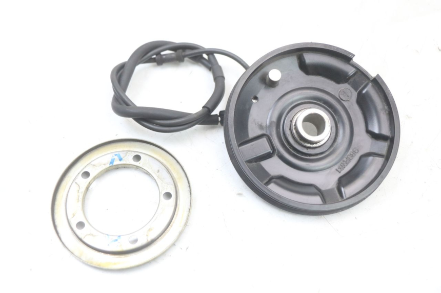 photo de VOORSTE ABS-SENSOR YAMAHA XJ6 ABS 600 (2008 - 2016) - Detail van het onderdeel