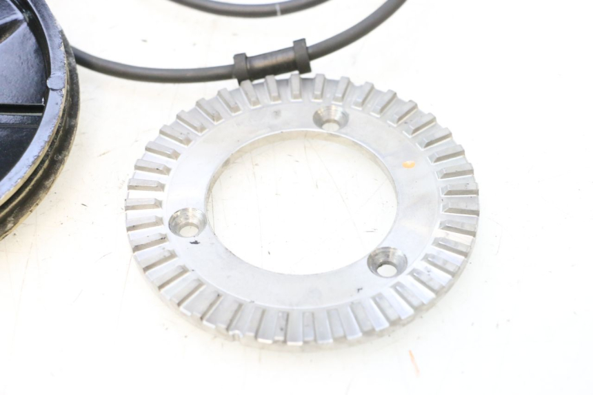 photo de VOORSTE ABS-SENSOR YAMAHA XP T-MAX ABS 500 (2005 - 2005) - Markeringen en referenties