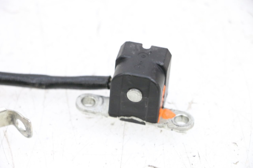 photo de ONTVANGERSENSOR IGNITIE YAMAHA FJR ABS 1300 (2006 - 2012) - Bevestigingspunten
