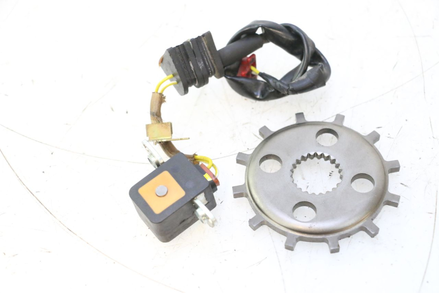photo de ONTVANGERSENSOR IGNITIE HONDA VFR FI RC46 800 (1998 - 2001) - Andere kijkhoek