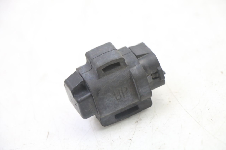 photo de VALSENSOR SUZUKI GSR 750 (2011 - 2017) - Hoofdaanzicht