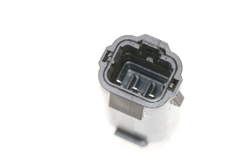 photo de VALSENSOR SUZUKI GSR 600 (2005 - 2012) - Andere kijkhoek