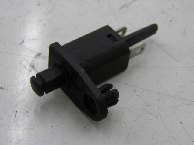 photo de KOFFERRUIMTESENSOR PIAGGIO BEVERLY 125 (1998 - 2005) - Hoofdaanzicht