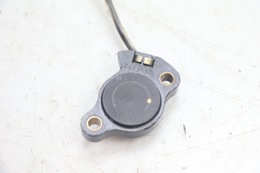 photo de NEUTRAALSENSOR SUZUKI DR S 600 (1985 - 1989) - Detail van het onderdeel