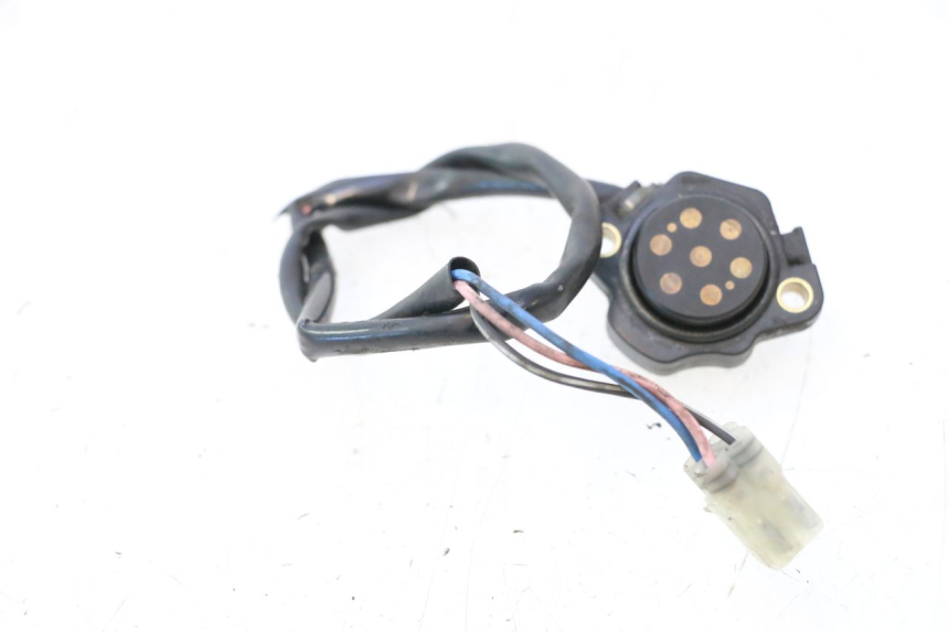 photo de NEUTRAALSENSOR SUZUKI SV S 650 (2003 - 2009) - Technische close-up