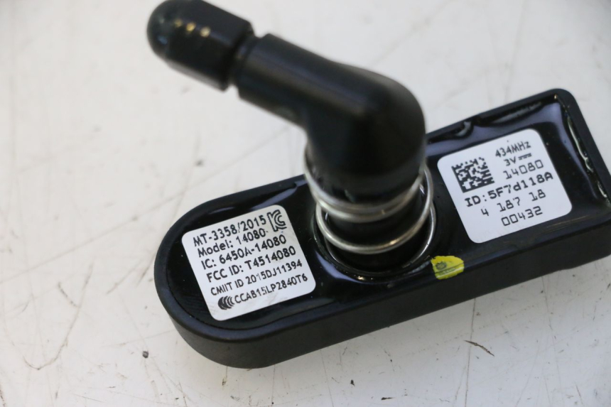 photo de BANDENDRUKSENSOR HARLEY DAVIDSON ROAD GLIDE FLTRXSE 1920 (2018 - 2022) - Detail van het onderdeel