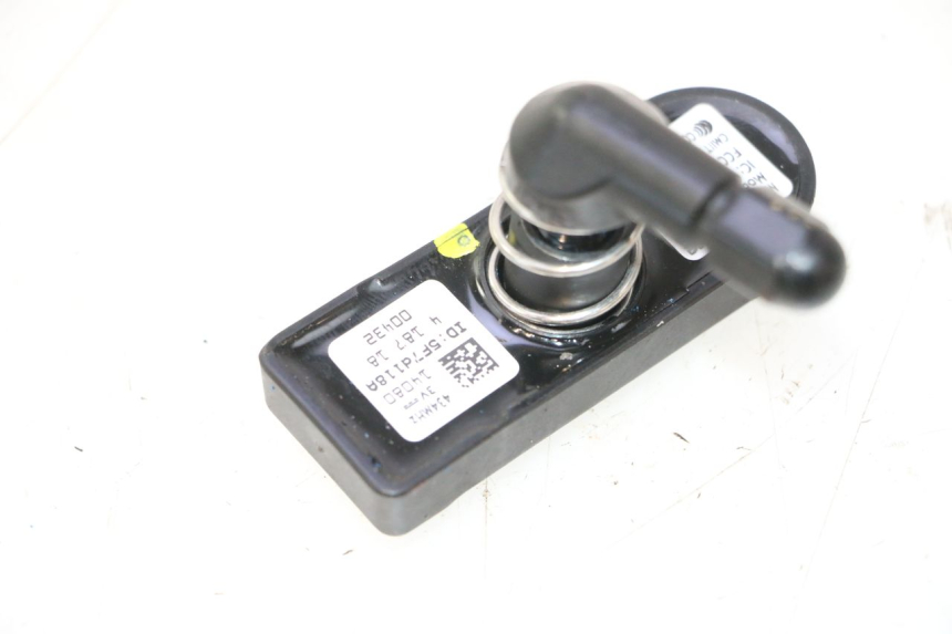 photo de BANDENDRUKSENSOR HARLEY DAVIDSON ROAD GLIDE FLTRXSE 1920 (2018 - 2022) - Andere kijkhoek