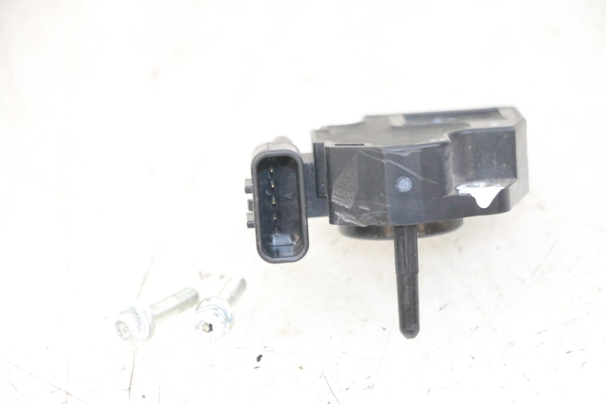 photo de TPS-sensor YAMAHA BW'S BWS 125 (2010 - 2013) - Zoom op gebruiksstaat