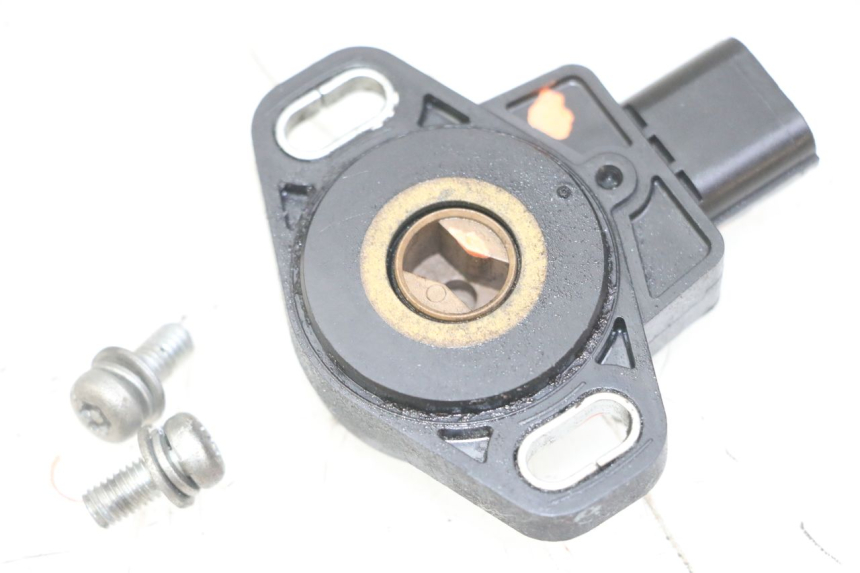 photo de TPS-sensor HONDA CBF 500 (2004 - 2007) - Technische close-up