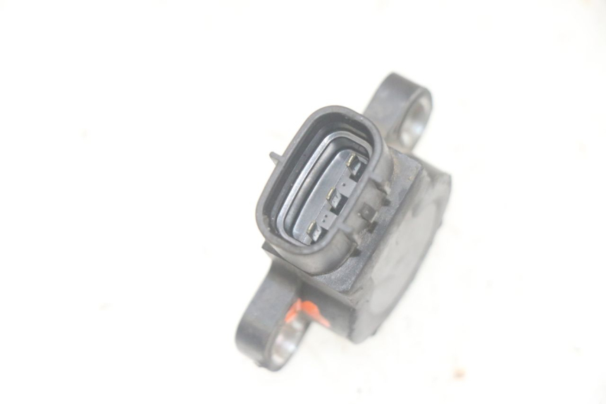 photo de TPS-sensor YAMAHA FJR ABS 1300 (2006 - 2012) - Zoom op gebruiksstaat