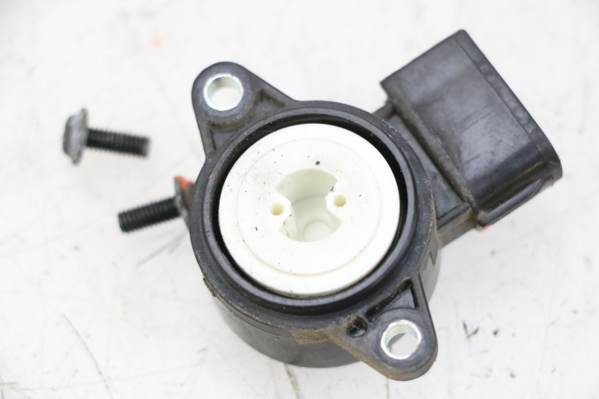 photo de TPS-sensor YAMAHA X-MAX XMAX 125 (2010 - 2013) - Technische close-up