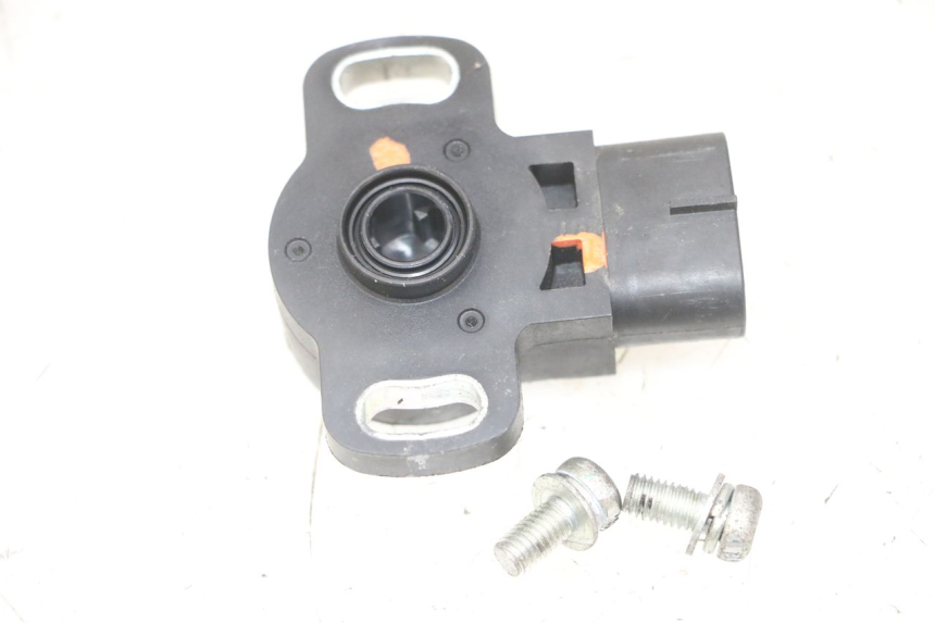 photo de TPS-sensor YAMAHA XJ6 ABS 600 (2008 - 2016) - Zoom op gebruiksstaat